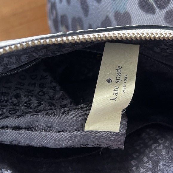 Kate Spade Black Cream Leather Crossbody Bag Adjustable Strap Minimalist Classic - Picture 11 of 11